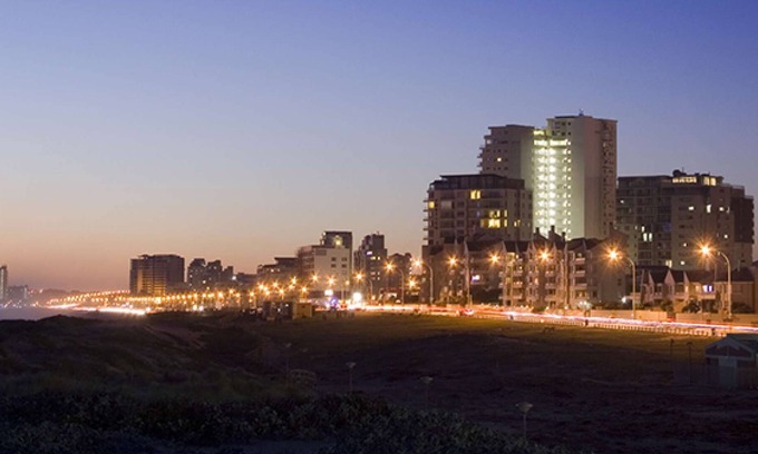 Bloubergstrand Apartment | Two Bedroom Sea Facing Apartment