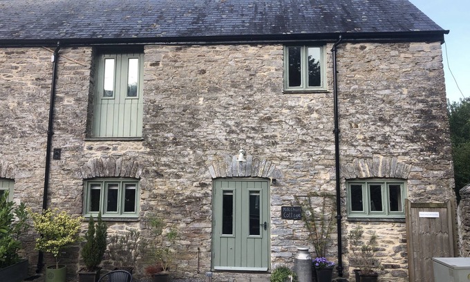 Liverton House | Two bedroom stone cottage near Dartmoor and Devon beaches