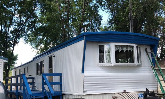 Big Stone City House | Two bedroom two bath cabin next to big Stone Lake
