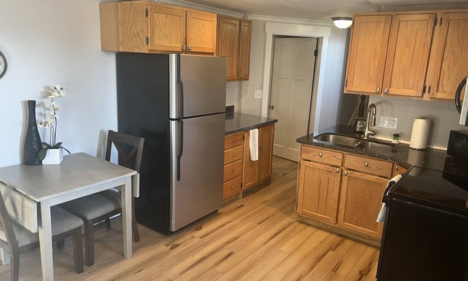 South Ogden Apartment | Two bedrooms with kitchenettes in South Ogden and one full bathroom
