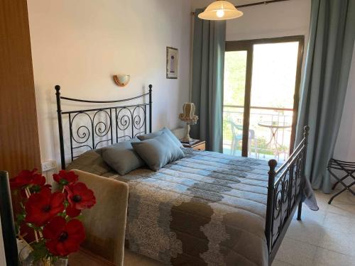 Pedhoulas Hotel | Two Flowers Hotel