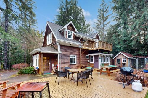 Shelton House | Two Herons Cottage