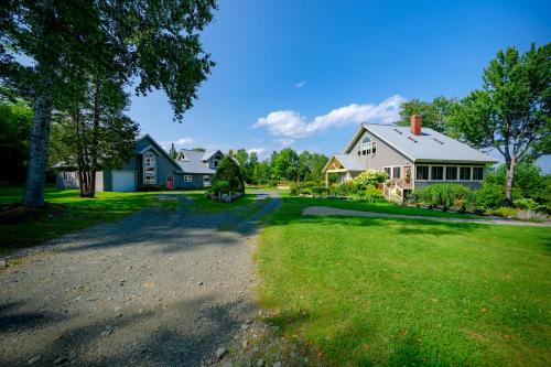 Guilford House | Two Home Retreat Meant for Big Family Memories