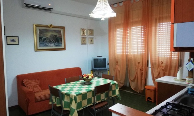 Lamezia Terme Apartment | Two-room apartment with parking space - Lamezia Terme sea area