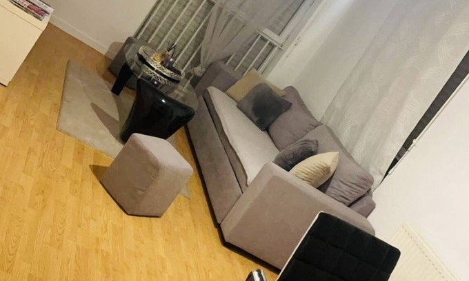 Chartrons Apartment | Two-room apartment in Chartrons for 4 people