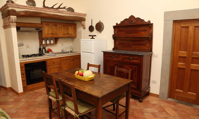 Serravalle Pistoiese Apartment | Two-room apartment in old villa with pool located between Lucca and Florence