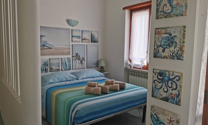Montesilvano Apartment | Two-room mini apartment a stone's throw from the sea with parking space