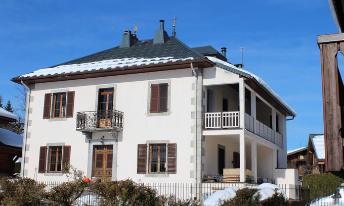 Les Carroz-d'Araches House | Two spacious apartments for rent in a house built in 1872