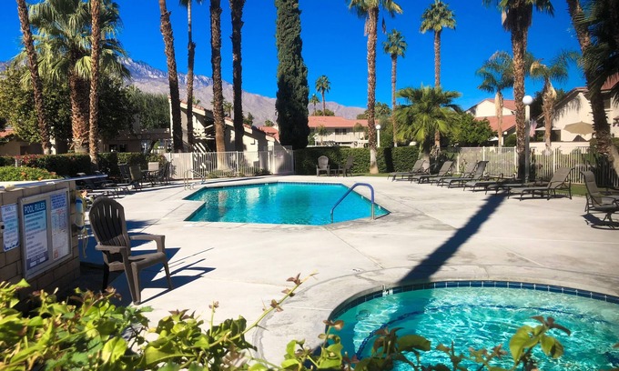 Palm Springs Condo | Two-story condo with mtn views, outdoor pool, tennis, & golf