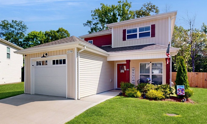 Clarksville House | Two-story home with private yard, patio, firepit, grill, & W/D