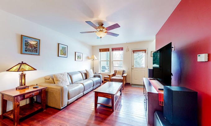 Basalt House | Two-story townhouse with balcony, grill, mountain & pond views, & streaming