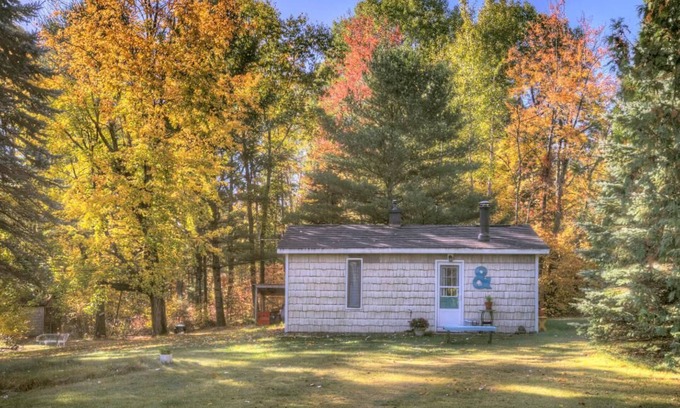 Northeastern Michigan House | Two Trees: Lake Huron Cottage on the Sunrise Side; dog friendly