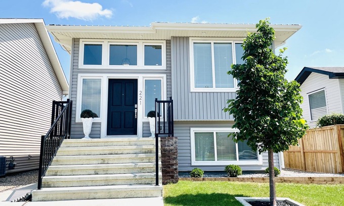 Lethbridge House | Two Two One