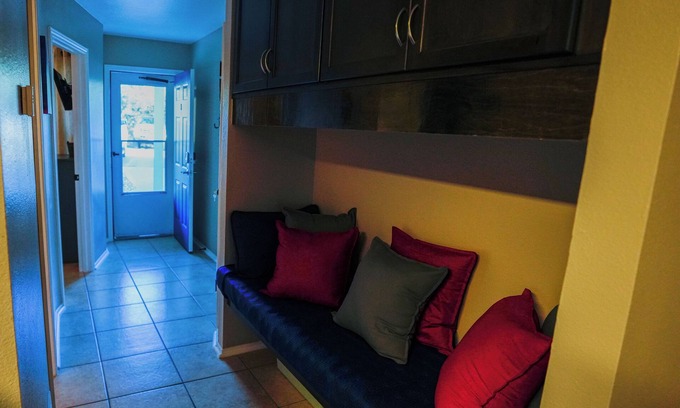 Canyon Lake Condo | TX Canyon Lake Condo w Great View, Pool, Boat & Trailer Parking