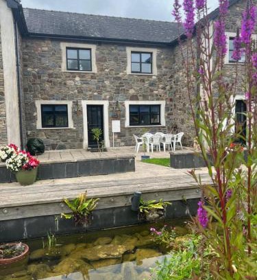 New Quay House | Ty Canol - Family Friendly Peaceful Cottage