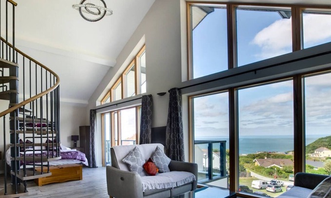 Tan-y-groes House | Ty Dolffin in the beautiful Cardigan