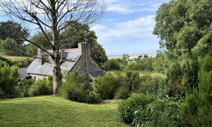 Plougrescant Ski Chalet | ty gouermel · Ty Gouermel Location Bretagne Lots o