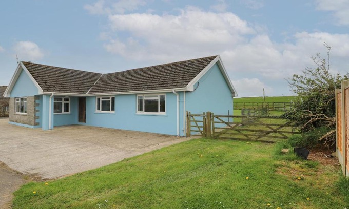 Haverfordwest House | Ty Mawr