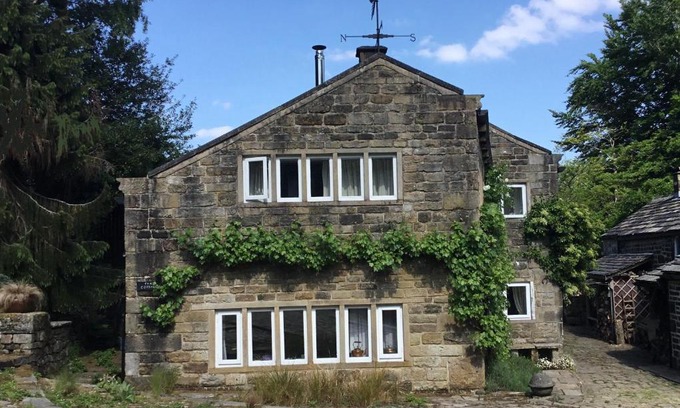 Ainley Top House | Tyas Cottage