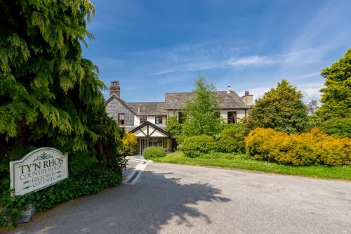 Brynrefail House | Tyn Rhos Country House