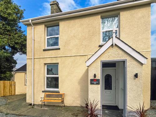 Penrhyndeudraeth House | Tynffordd Fawr