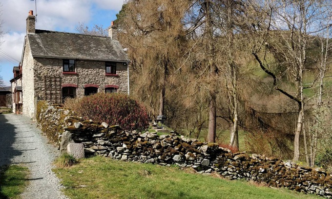 Llanrhaeadr-ym-Mochnant House | Tynllwyn Holiday Home in Llanrhaeadr Powys