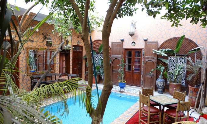 Sidi Ben Slimane El Jazouli Bed & Breakfast | Typical and lovely Riad in the heart of Marrakech 11 Rooms 28 people nn