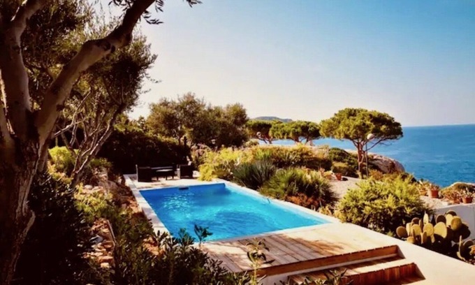 Calvi Villa | Typical Corsican Villa with breathtaking sea views, heated swimming pool !
