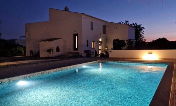 Faro House | Typical country house in Algarve with swimming pool!