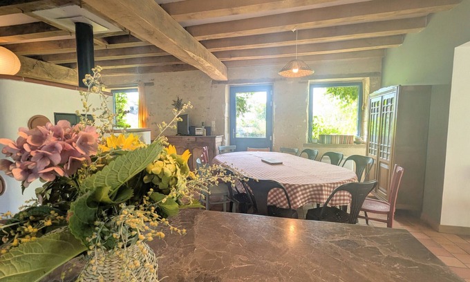 Thenay Cottage | Typical house in Berry with private garden, BBQ and parking