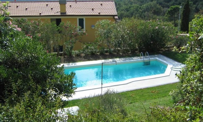 Masso Apartment | Typical house with private garden