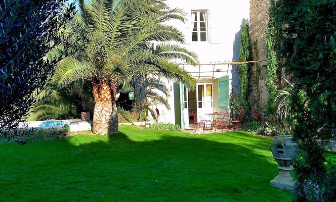 Nissan-lez-Enserune House | Typical Languedoc grape picker house with swimming pool