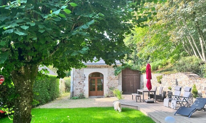 Gennes-Val-de-Loire House | Typical Loire Valley stone house near Saumur, 2-4 people, quiet