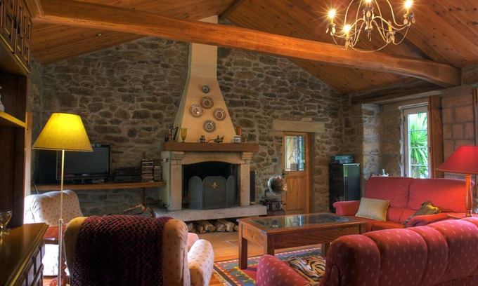 Guitiriz Cottage | Typical rural Galicia, restored and spectacular estate of 16000 m