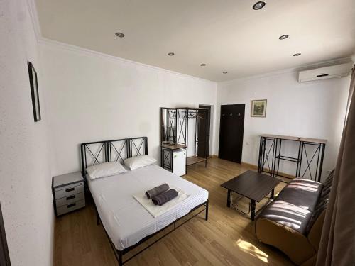 Arabkir House | U ASHOTA