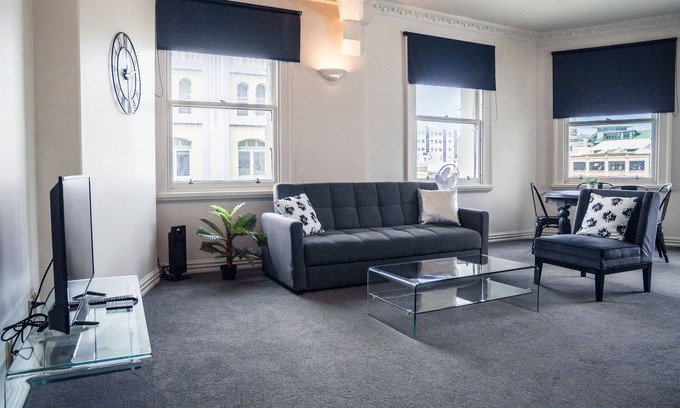 Te Aro Apartment | U Suites on Manners
