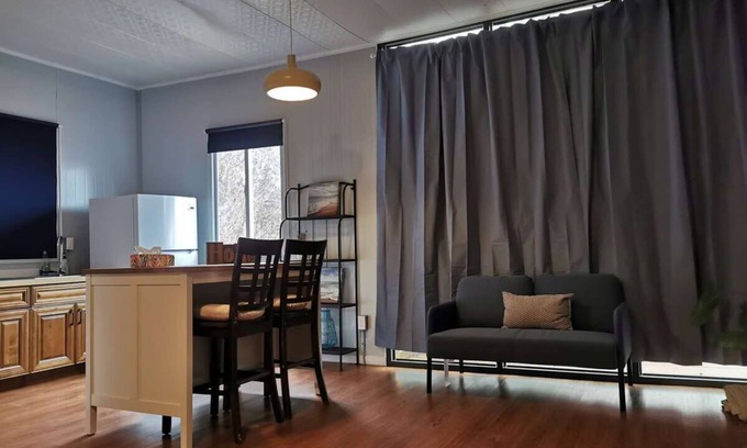 Powell River Apartment | U12 Seaside Serenity: Seal Bay Glamping Retreat(2)