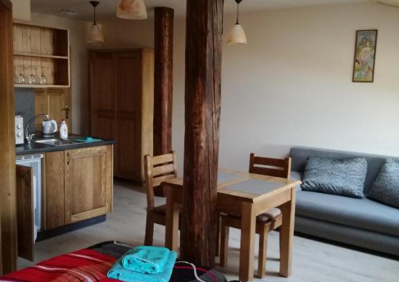 Broumov Apartment | Ubytovani na hradbach