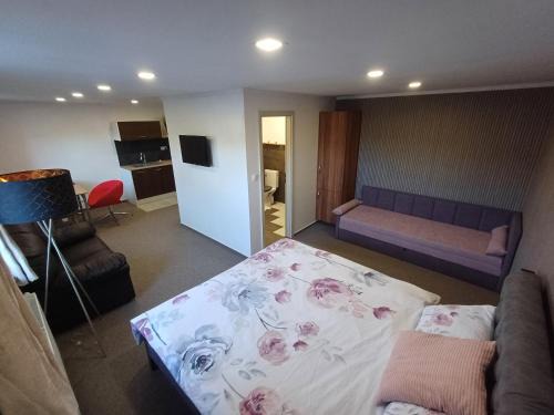 Lubica Apartment | Ubytovanie Pod lesom