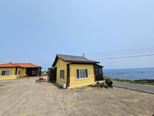Jeju City House | Udo Pension Haeyeon