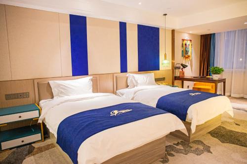 Xincheng District Hotel | Uiles Hotel
