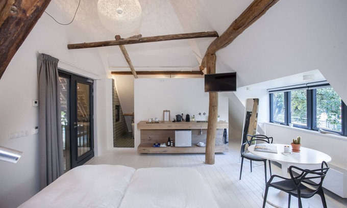 Heerenveen House | Uitgerust voor zaken
