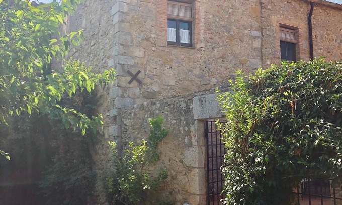 Ulla House | Ulla, Alt Emporda: Holiday home in a small, quiet historic village.