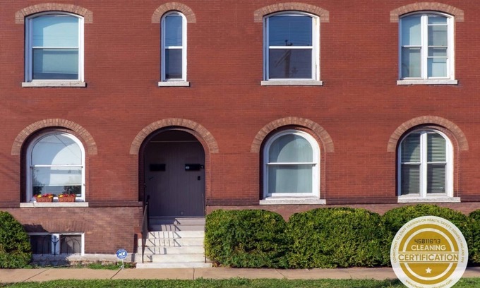 LaSalle Park House | Ultimate Convention and STL Getaway!