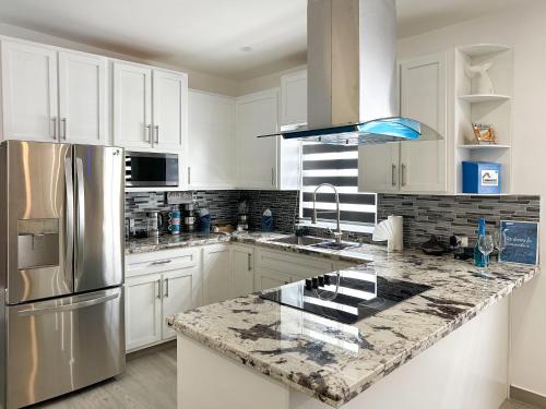 Centro House | Ultimate Downtown Home Has it all