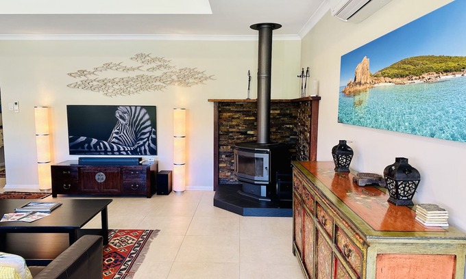 Quindalup House | Ultimate Dunsborough home, close to Quindalup Bay - ideal for extended families.