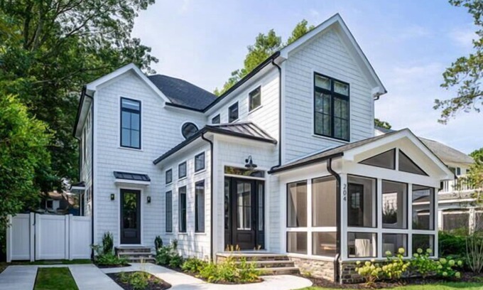 South Rehoboth House | Ultimate in Luxury with Private Pool, walk everywhere in town!