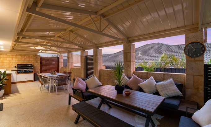 Kinross House | ultimate luxury, heated pool, cinema room plus more