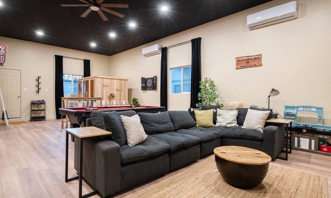 Fox Farm Cottage | Ultimate Retreat: Sauna Hottub Game Room EV Fenced