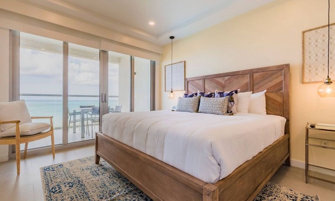 Noord Condo | Ultimate Tech experience in this Ocean-view condo